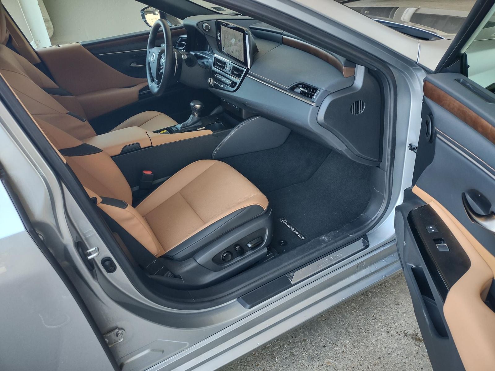 2025 Lexus ES 350