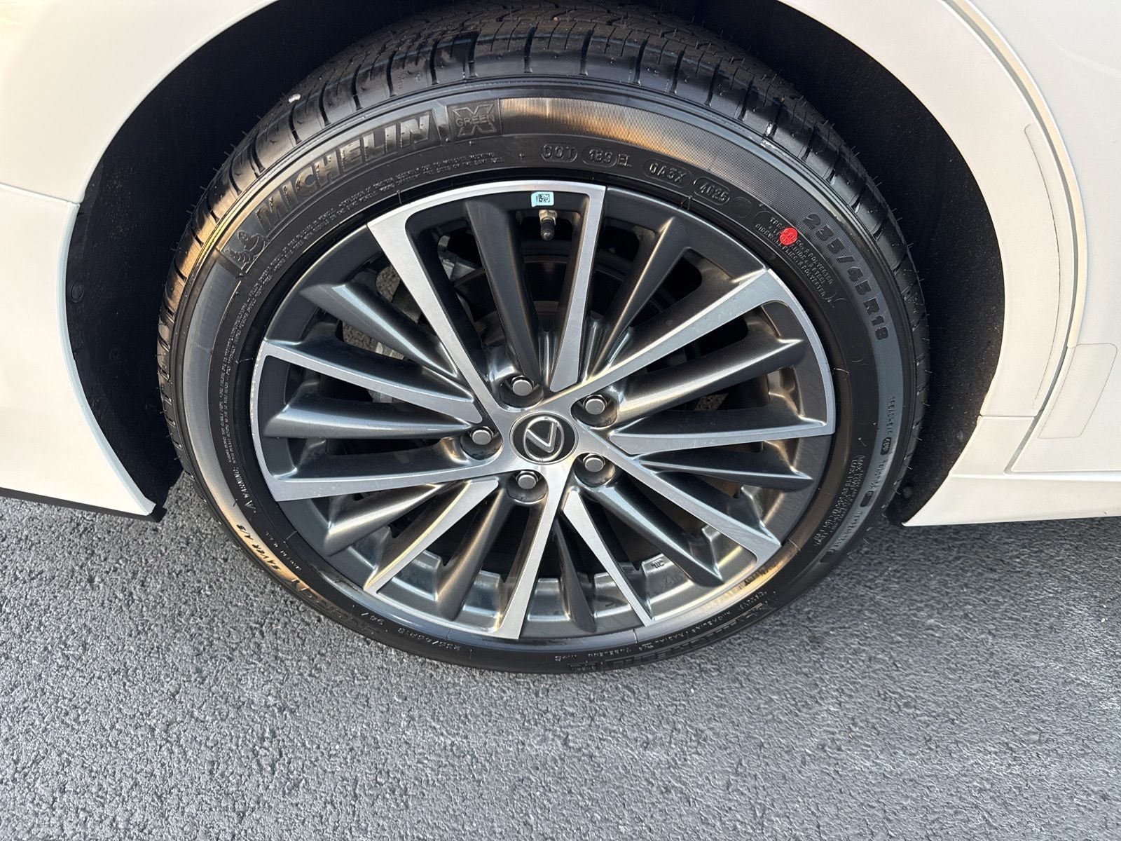 2023 Lexus ES 350