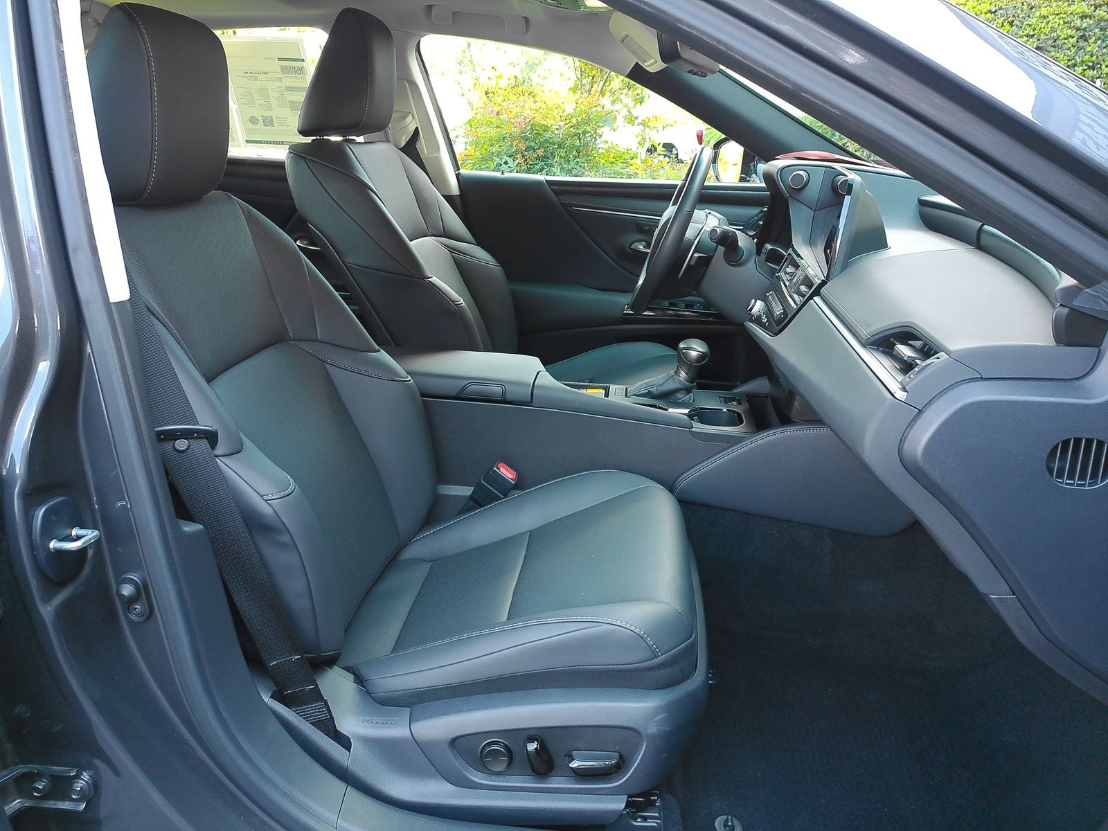 2025 Lexus ES 350