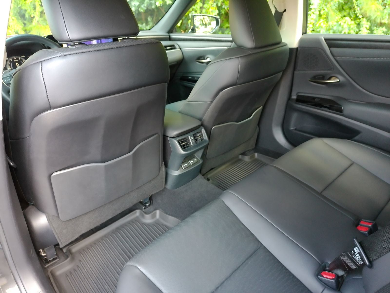 2025 Lexus ES 350
