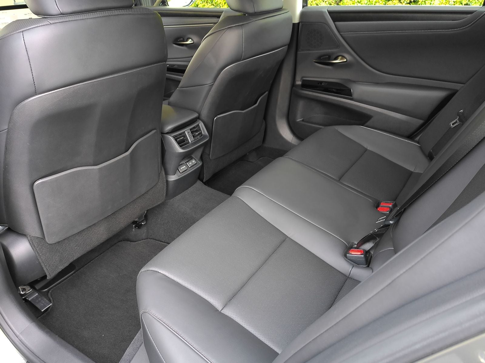 2025 Lexus ES 350