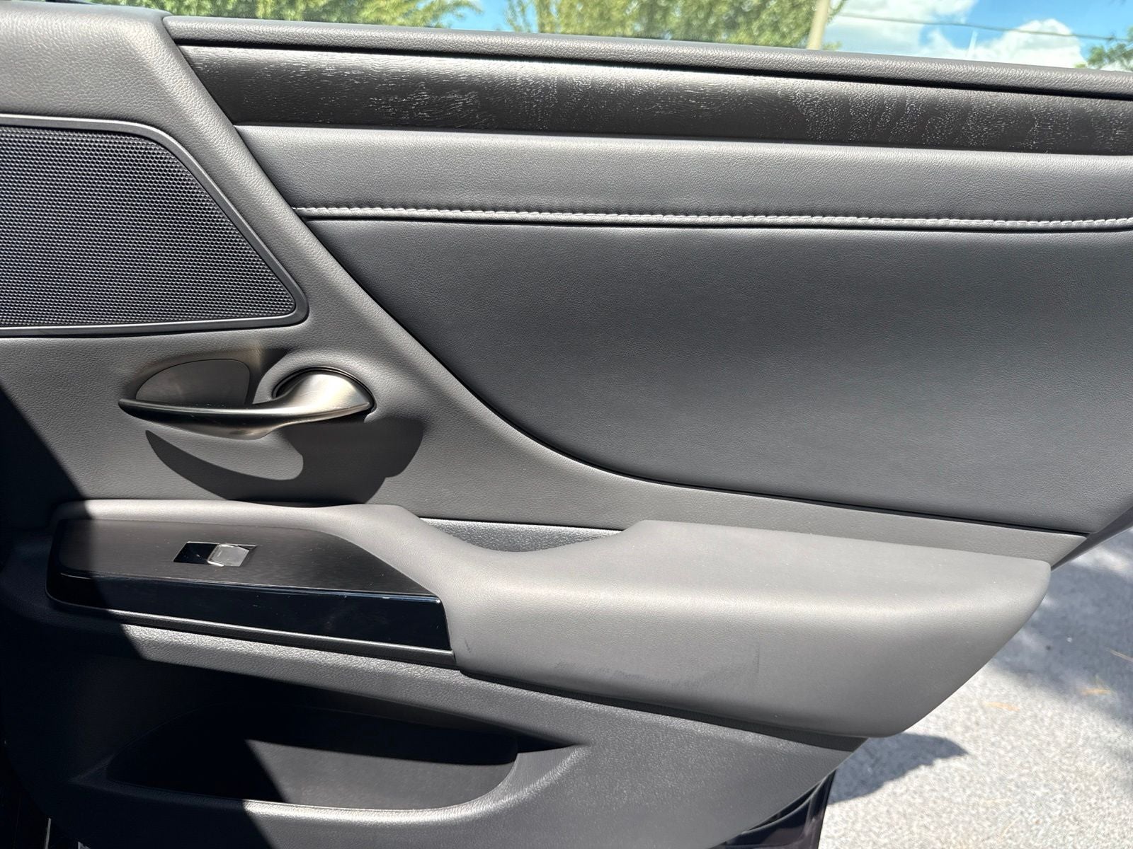 2025 Lexus ES 350