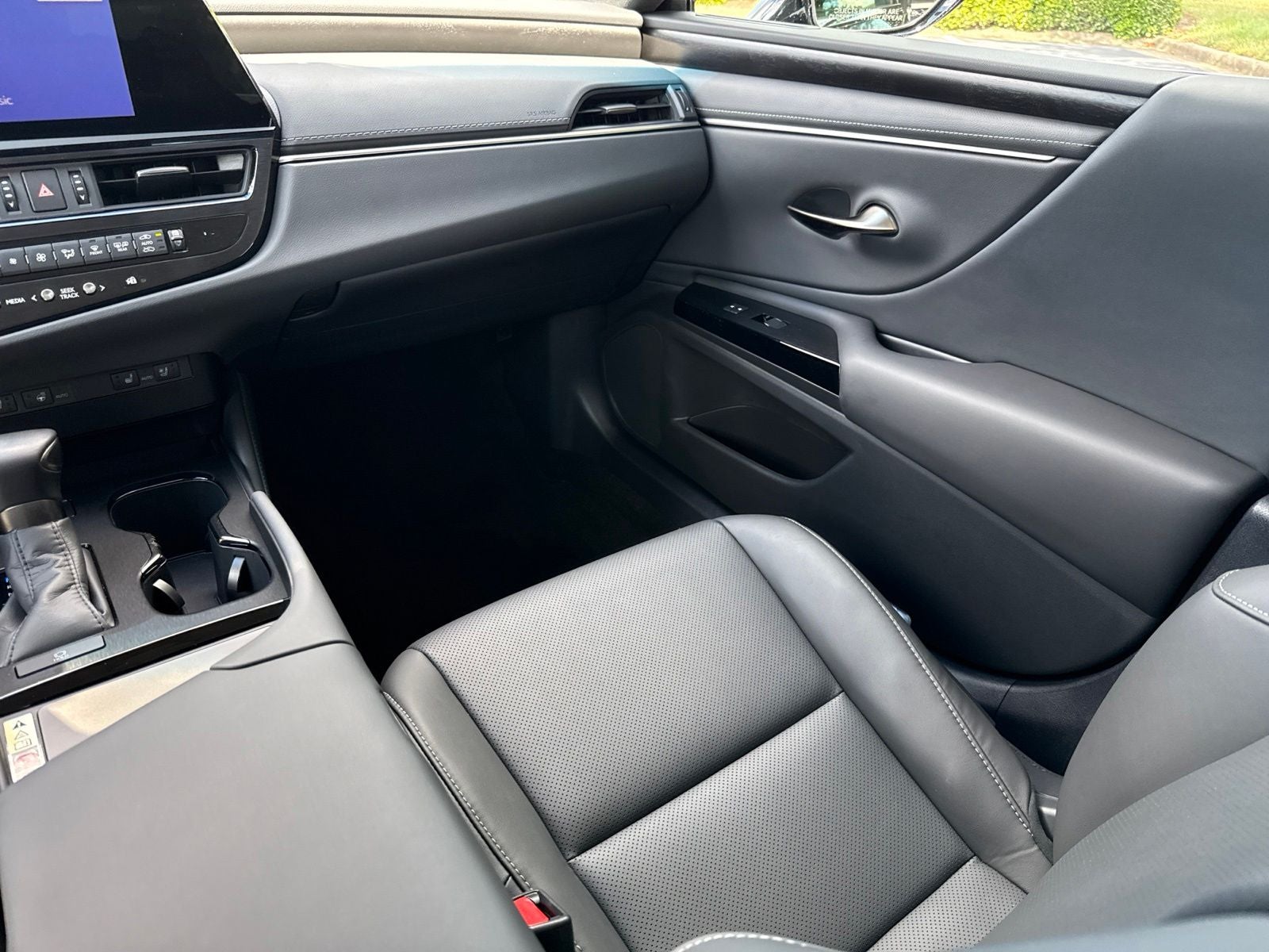 2025 Lexus ES 350