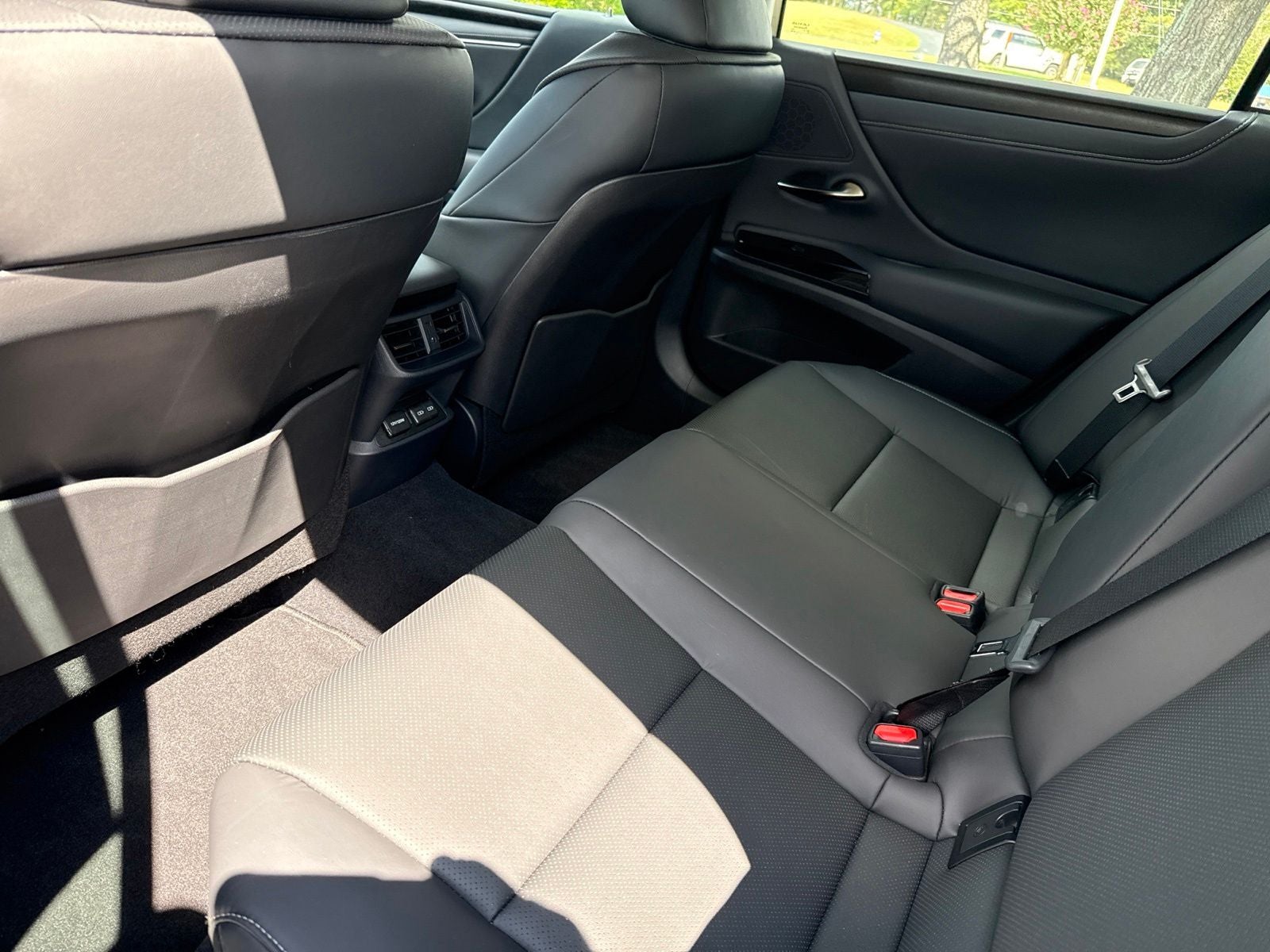 2025 Lexus ES 350