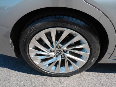 2020 Lexus ES 300h Ultra Luxury