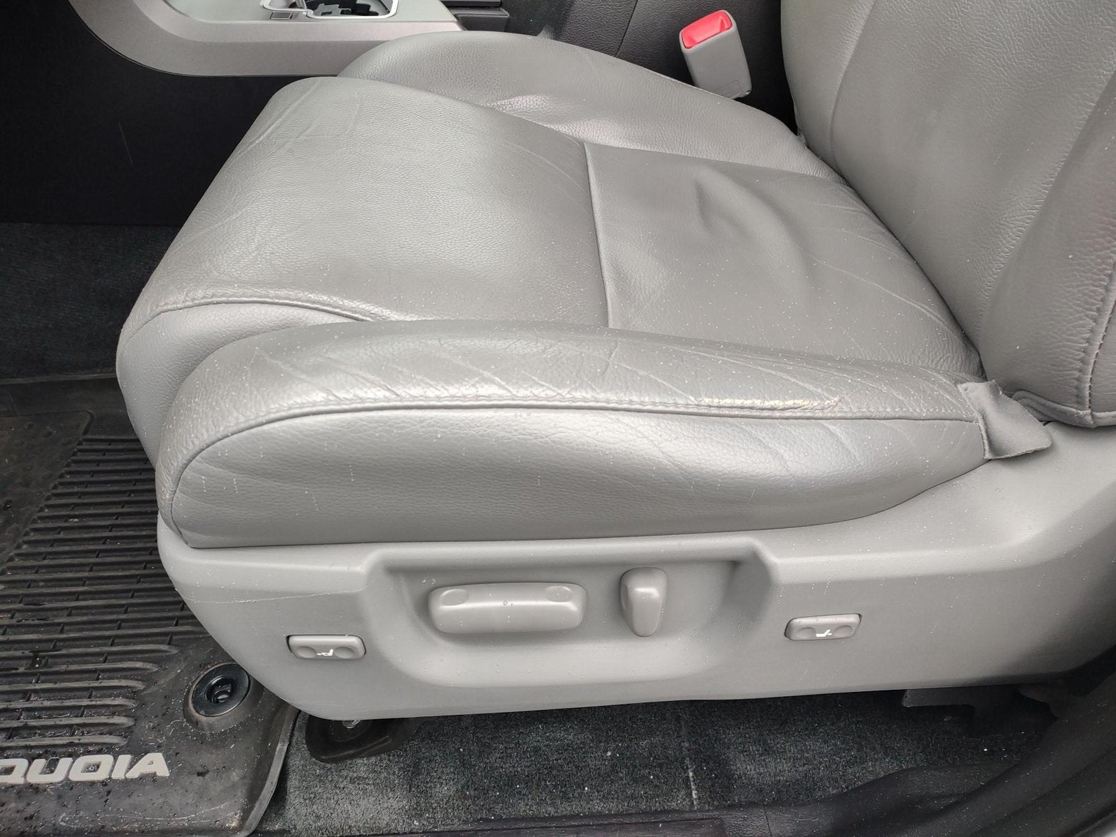 2017 Toyota Sequoia SR5 5.7L