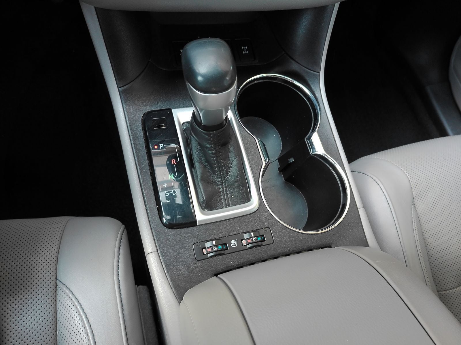 2016 Toyota Highlander Limited Platinum V6