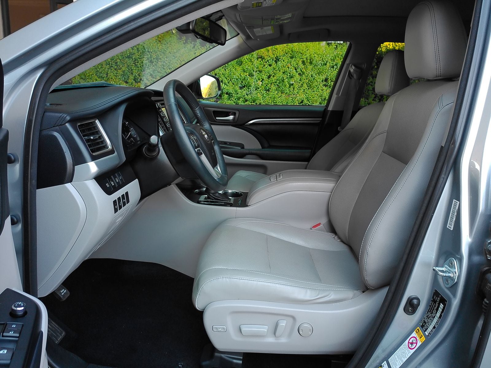 2016 Toyota Highlander Limited Platinum V6