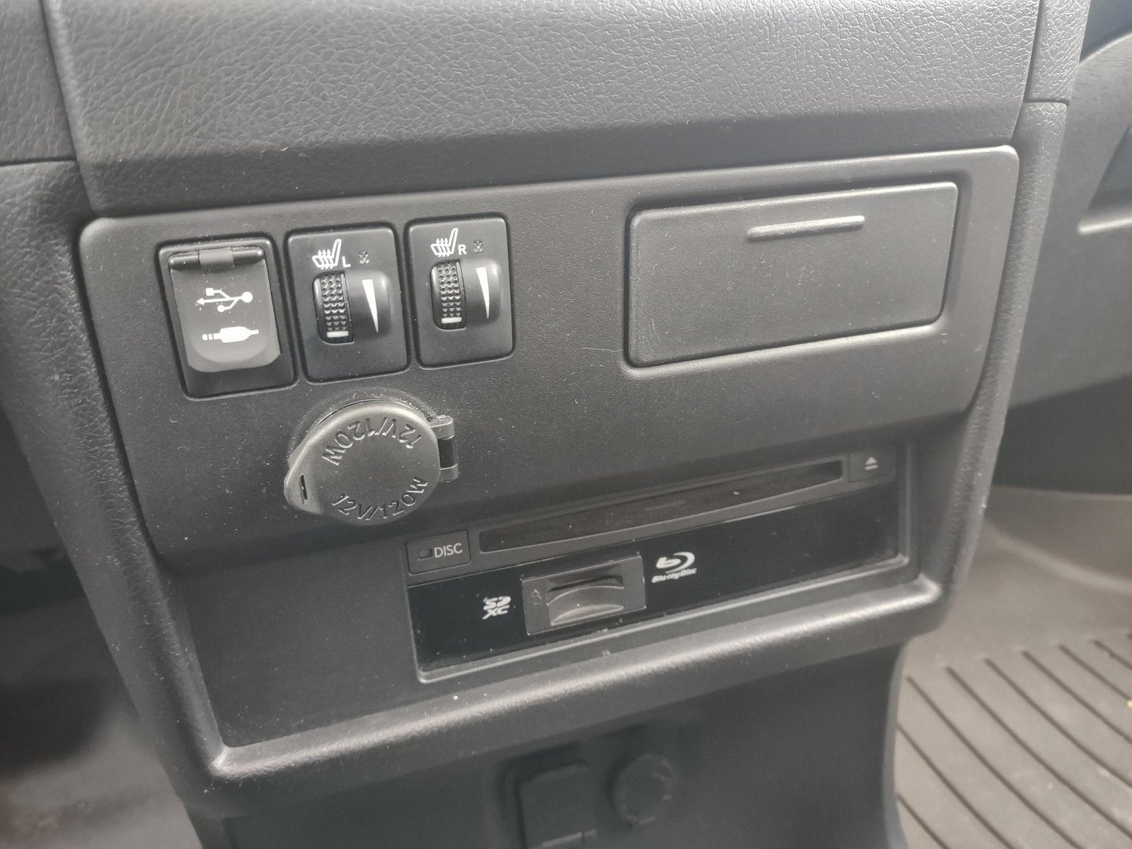 2017 Toyota Sienna Limited Premium 7 Passenger