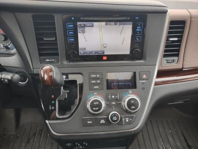 2017 Toyota Sienna Limited Premium 7 Passenger