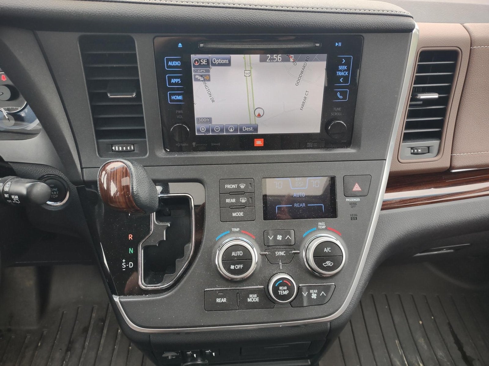 2017 Toyota Sienna Limited Premium 7 Passenger