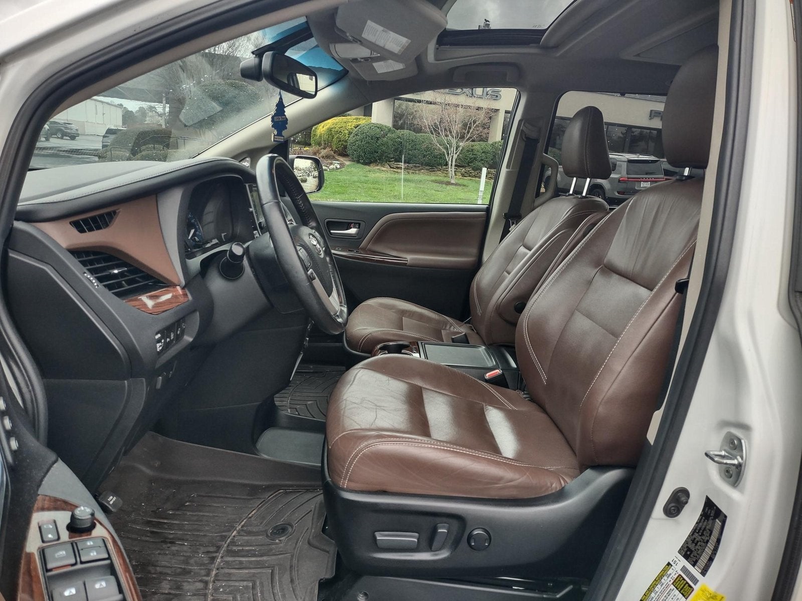 2017 Toyota Sienna Limited Premium 7 Passenger