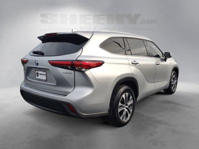 2022 Toyota Highlander Hybrid XLE
