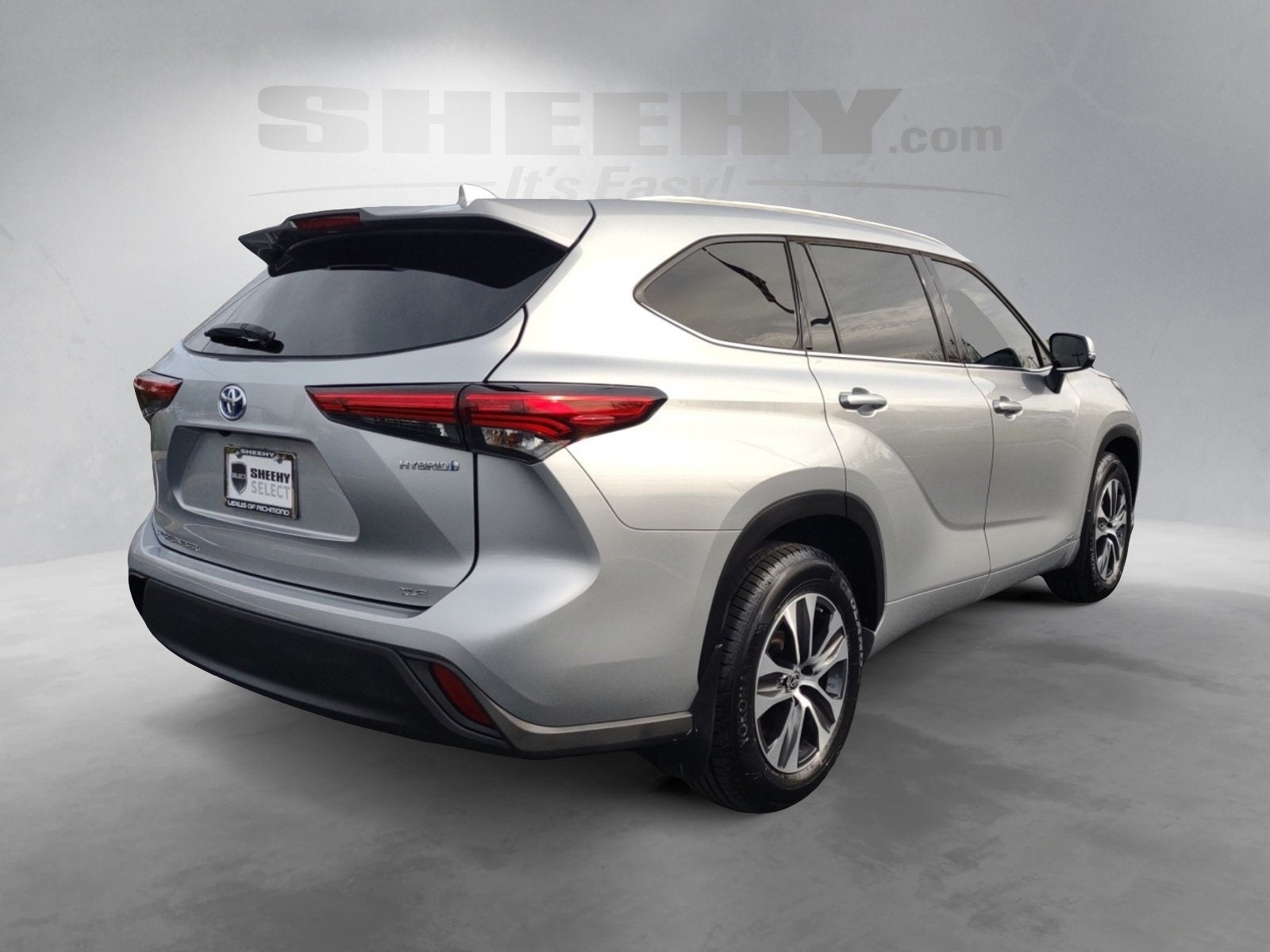 2022 Toyota Highlander Hybrid XLE