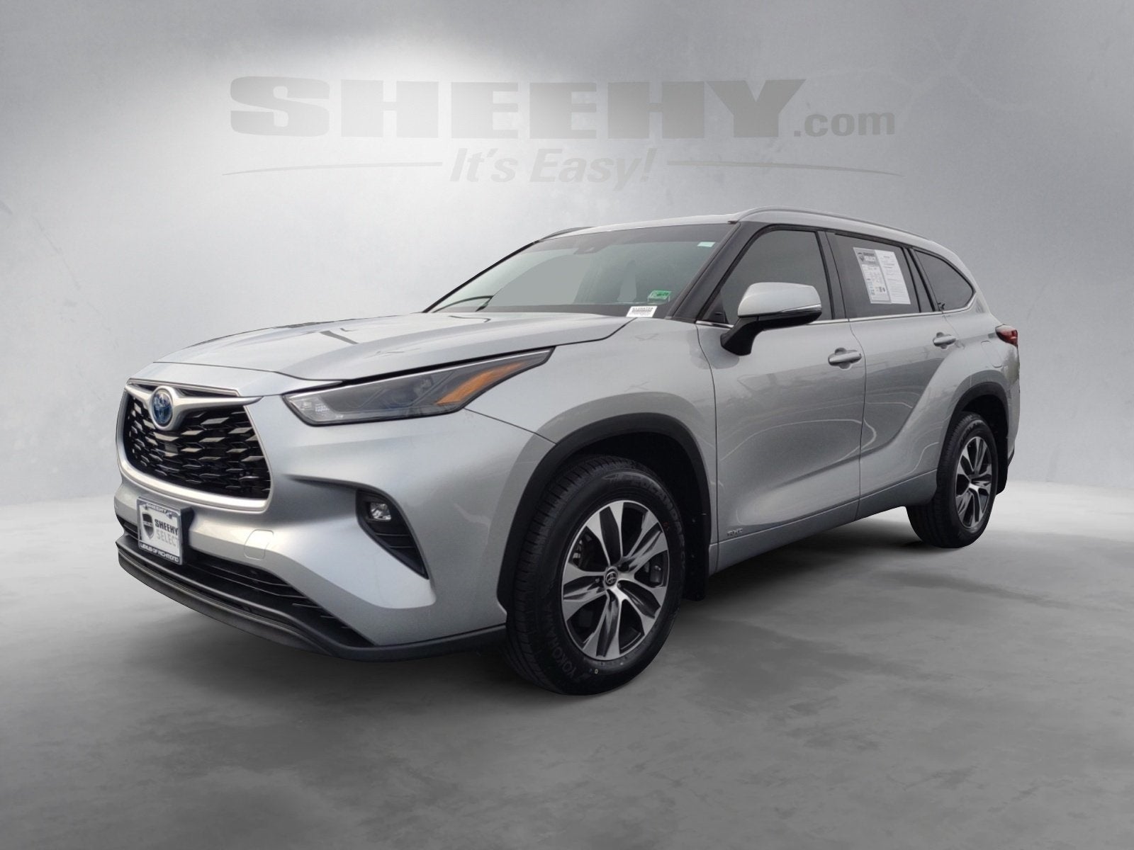 2022 Toyota Highlander Hybrid XLE