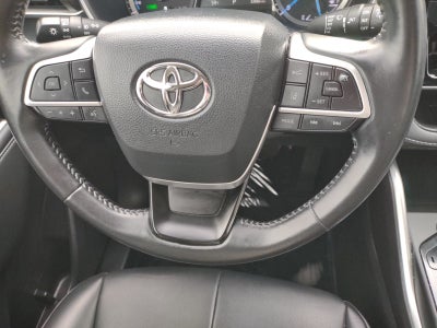 2022 Toyota Highlander Hybrid XLE