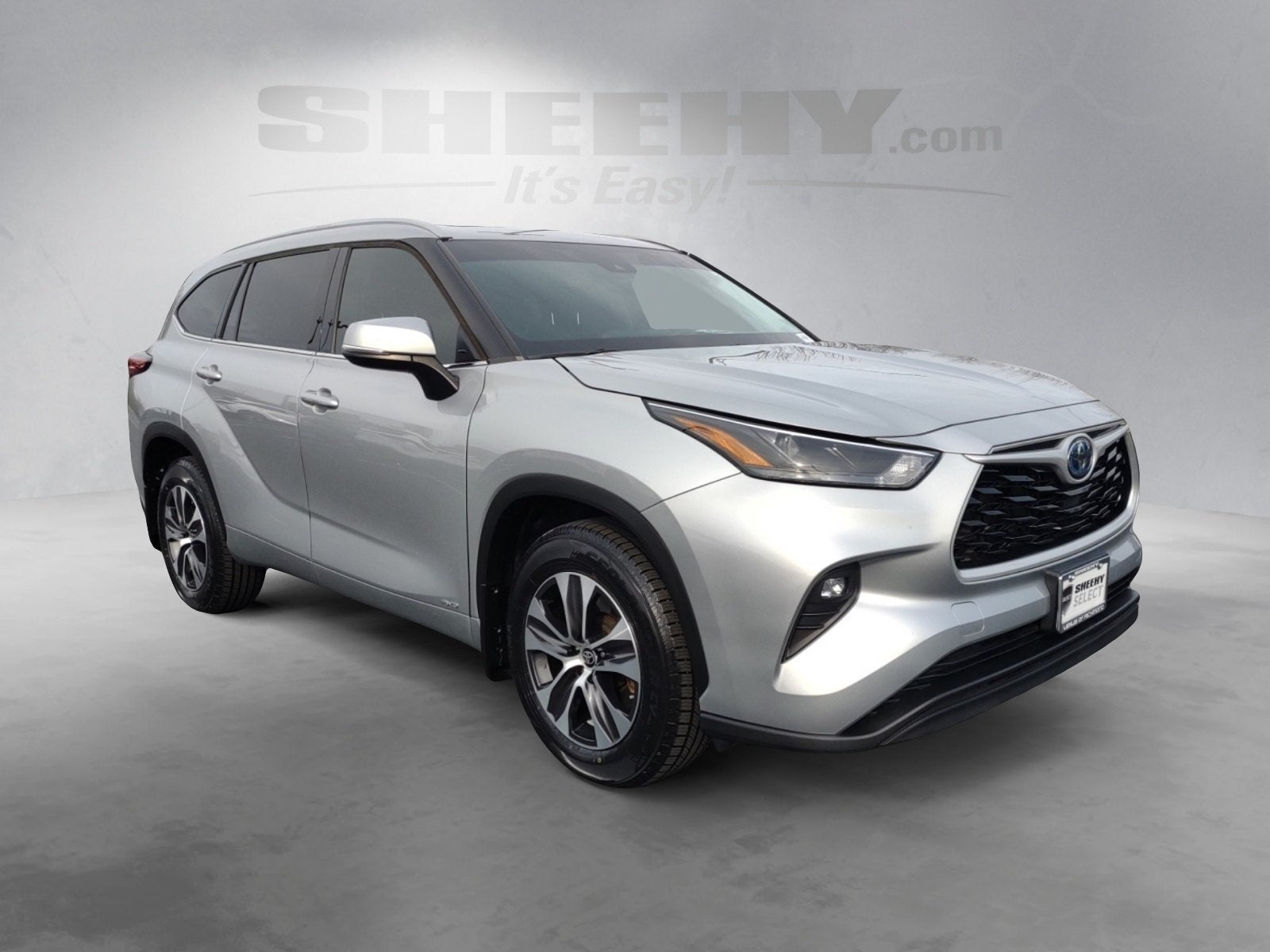 2022 Toyota Highlander Hybrid XLE