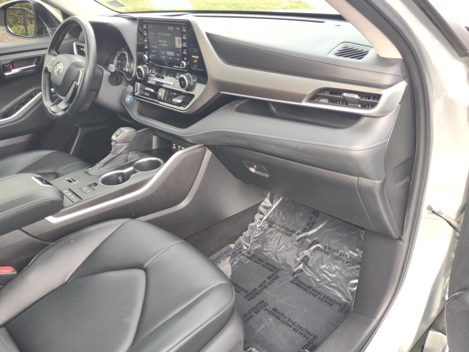 2022 Toyota Highlander Hybrid XLE