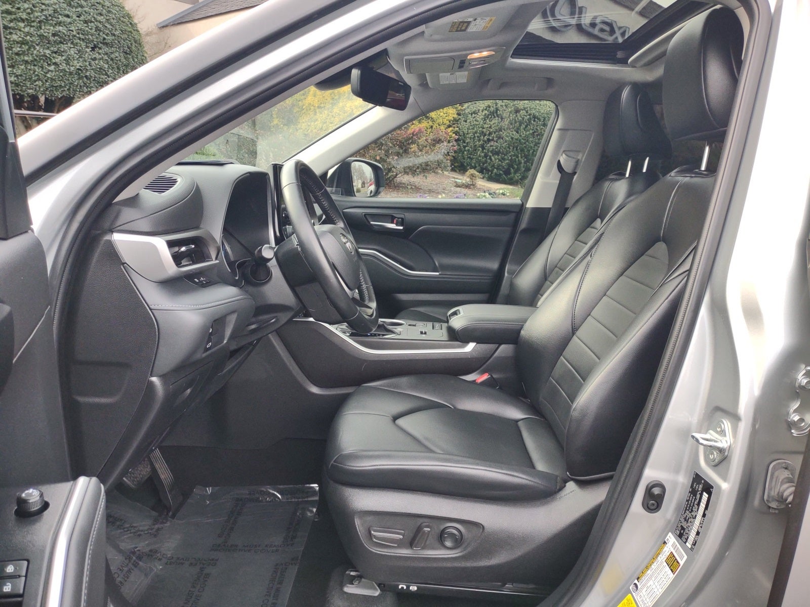 2022 Toyota Highlander Hybrid XLE