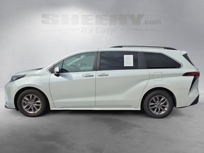 2022 Toyota Sienna XLE 8 Passenger