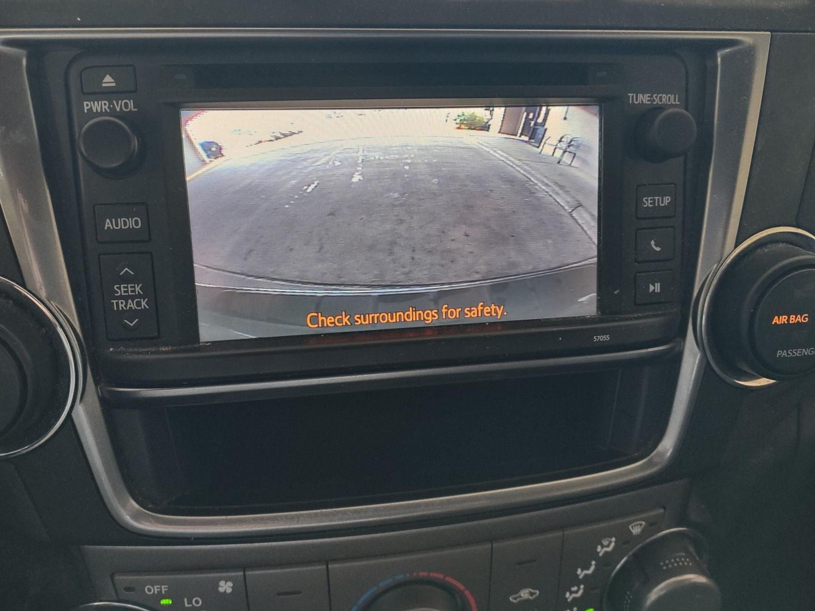 2013 Toyota Highlander SE