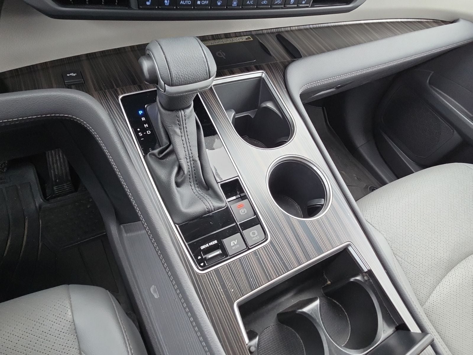2024 Toyota Sienna Limited 7 Passenger