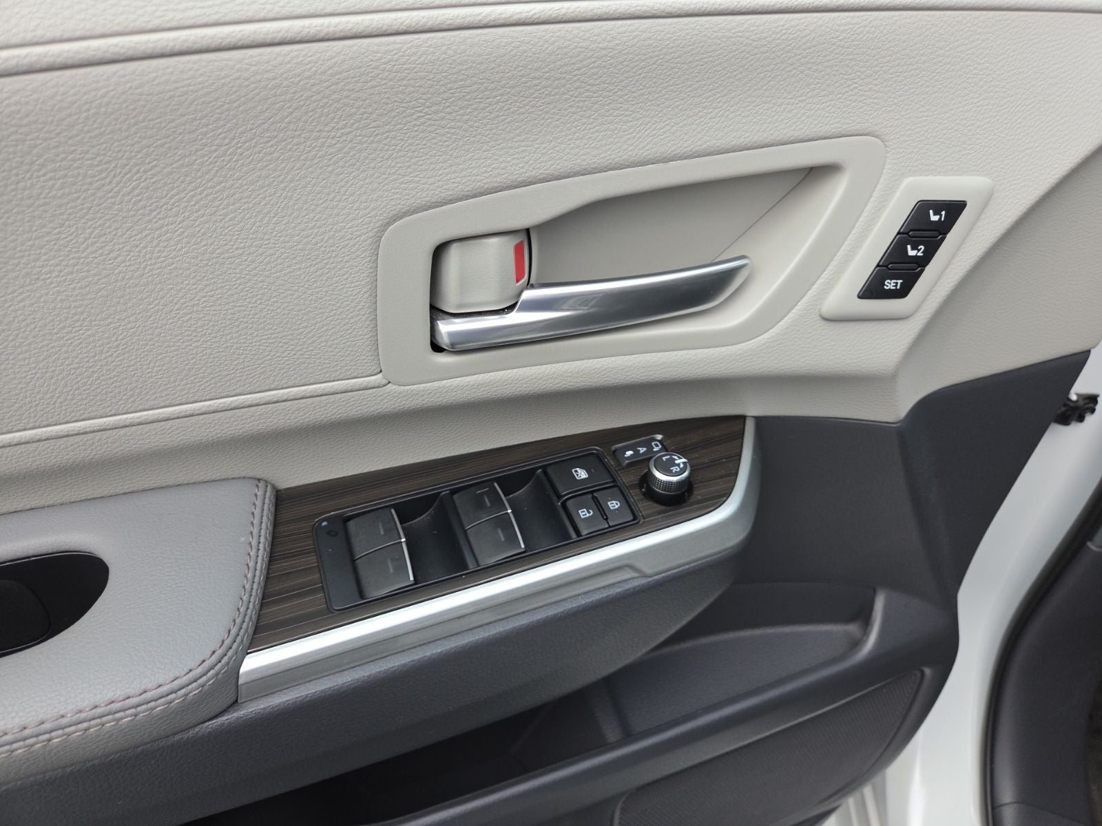 2024 Toyota Sienna Limited 7 Passenger