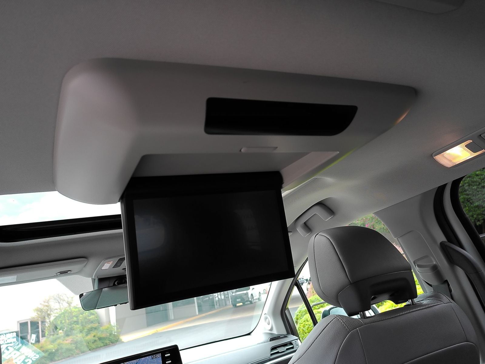 2024 Toyota Sienna Limited 7 Passenger