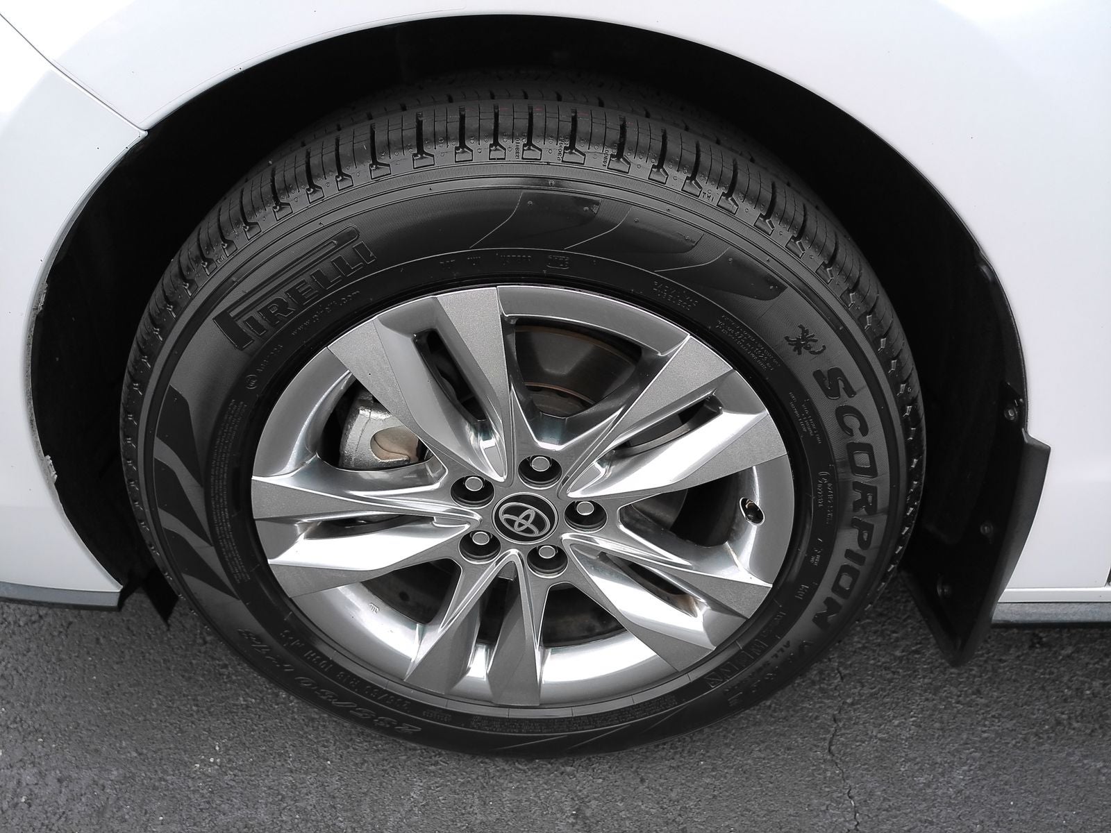 2024 Toyota Sienna Limited 7 Passenger