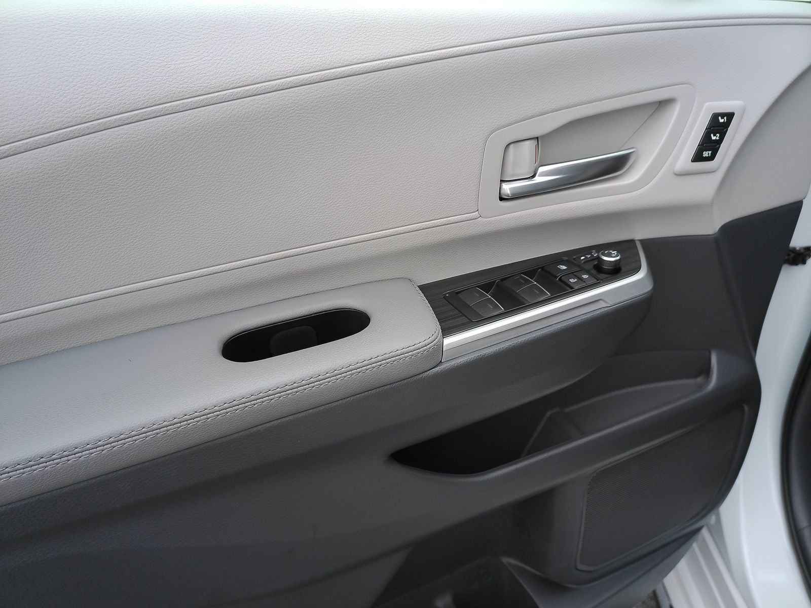 2024 Toyota Sienna Limited 7 Passenger