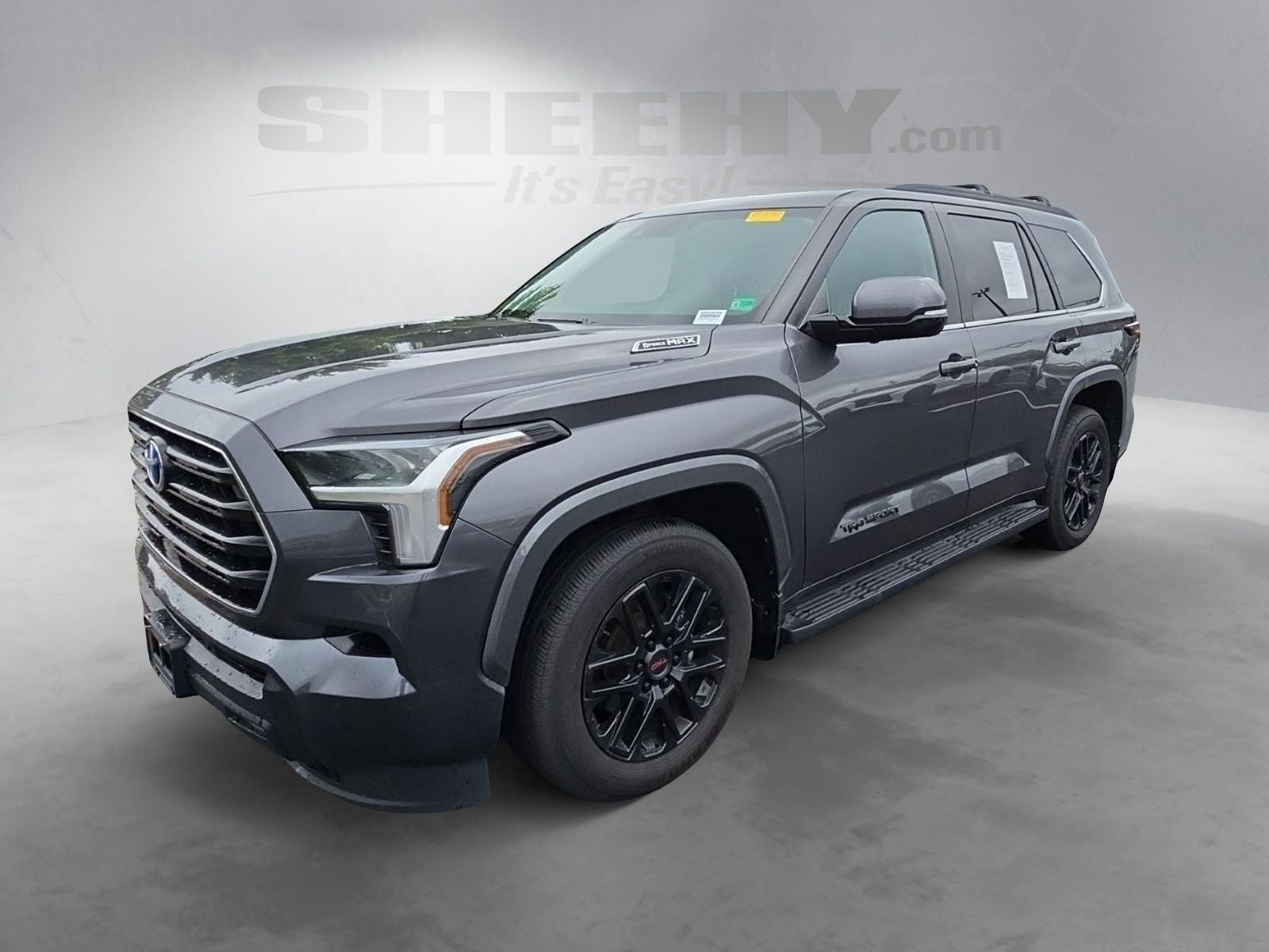 2024 Toyota Sequoia SR5