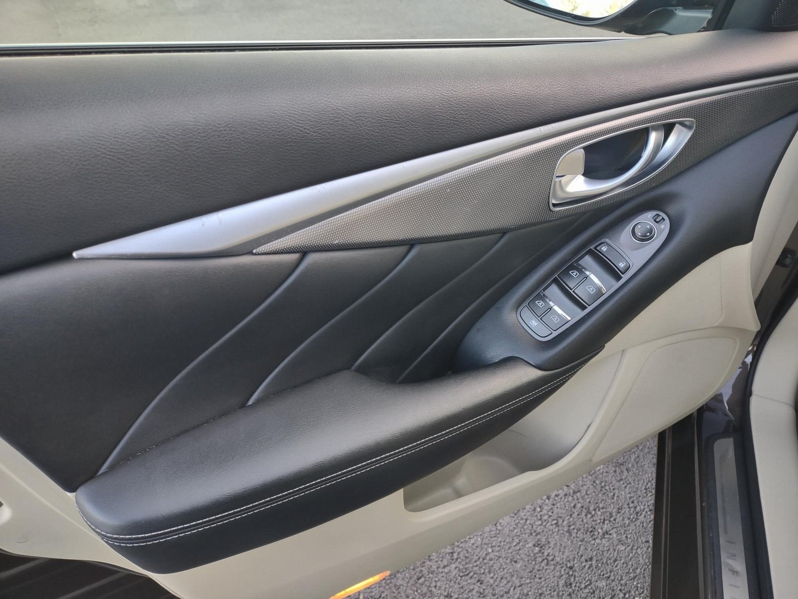 2015 INFINITI Q50 Premium