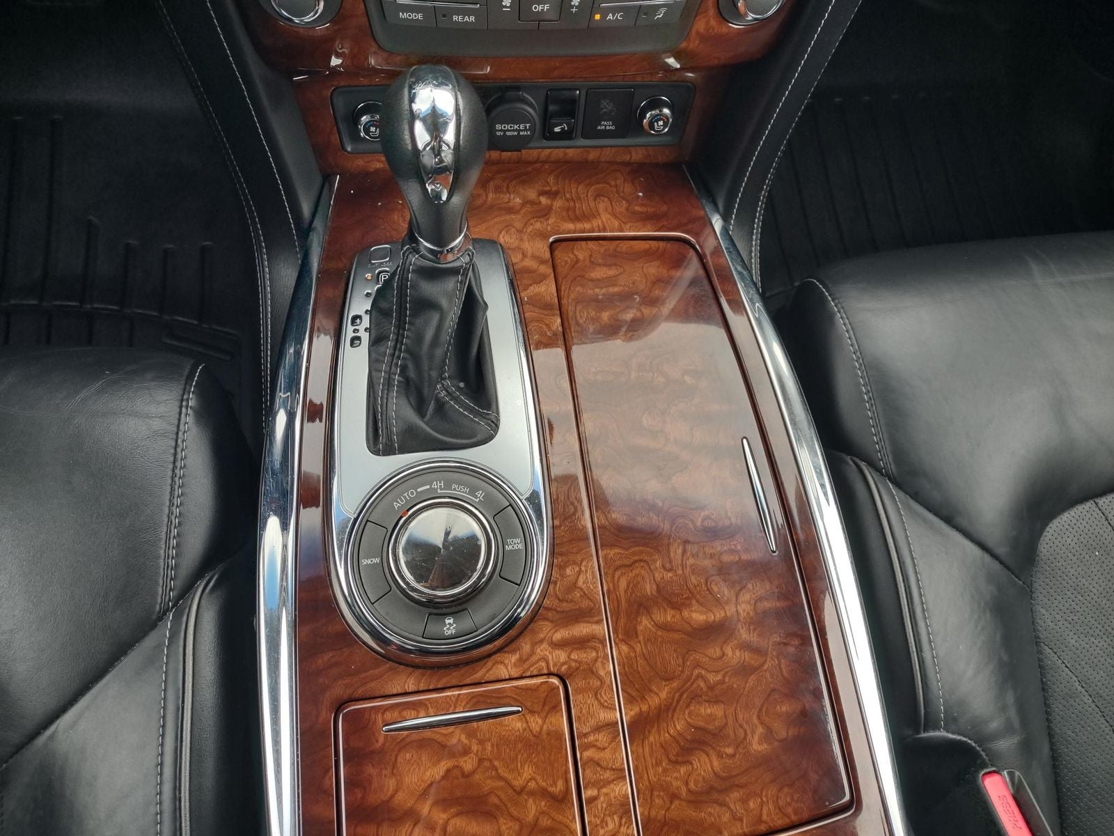 2016 INFINITI QX80 Base