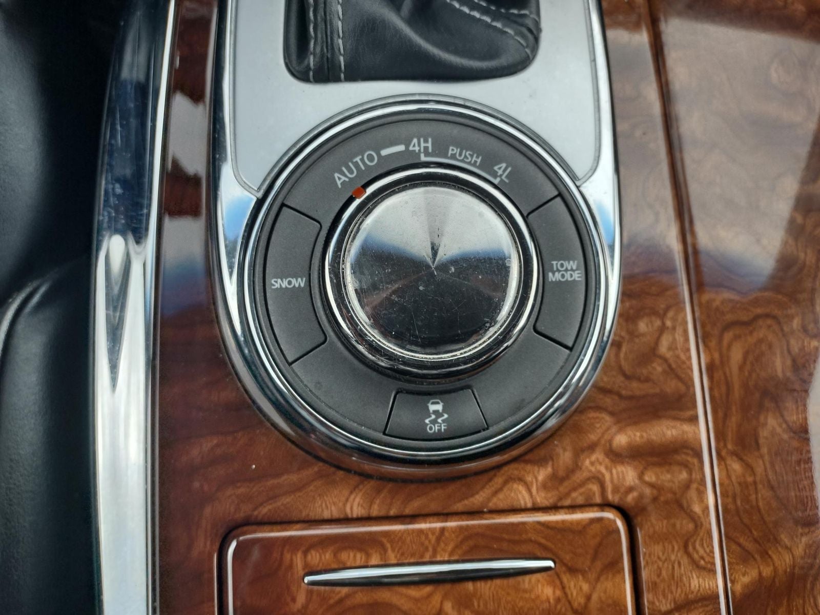 2016 INFINITI QX80 Base