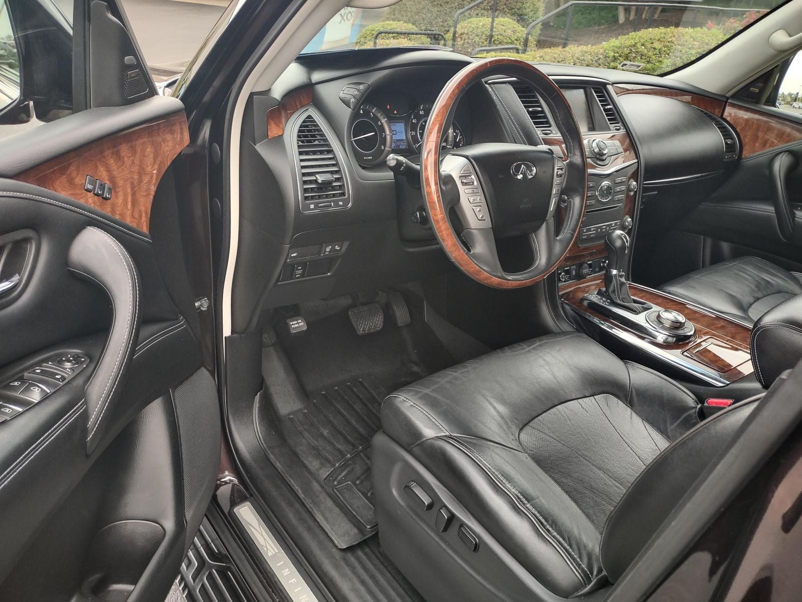 2016 INFINITI QX80 Base