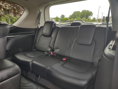 2016 INFINITI QX80 Base