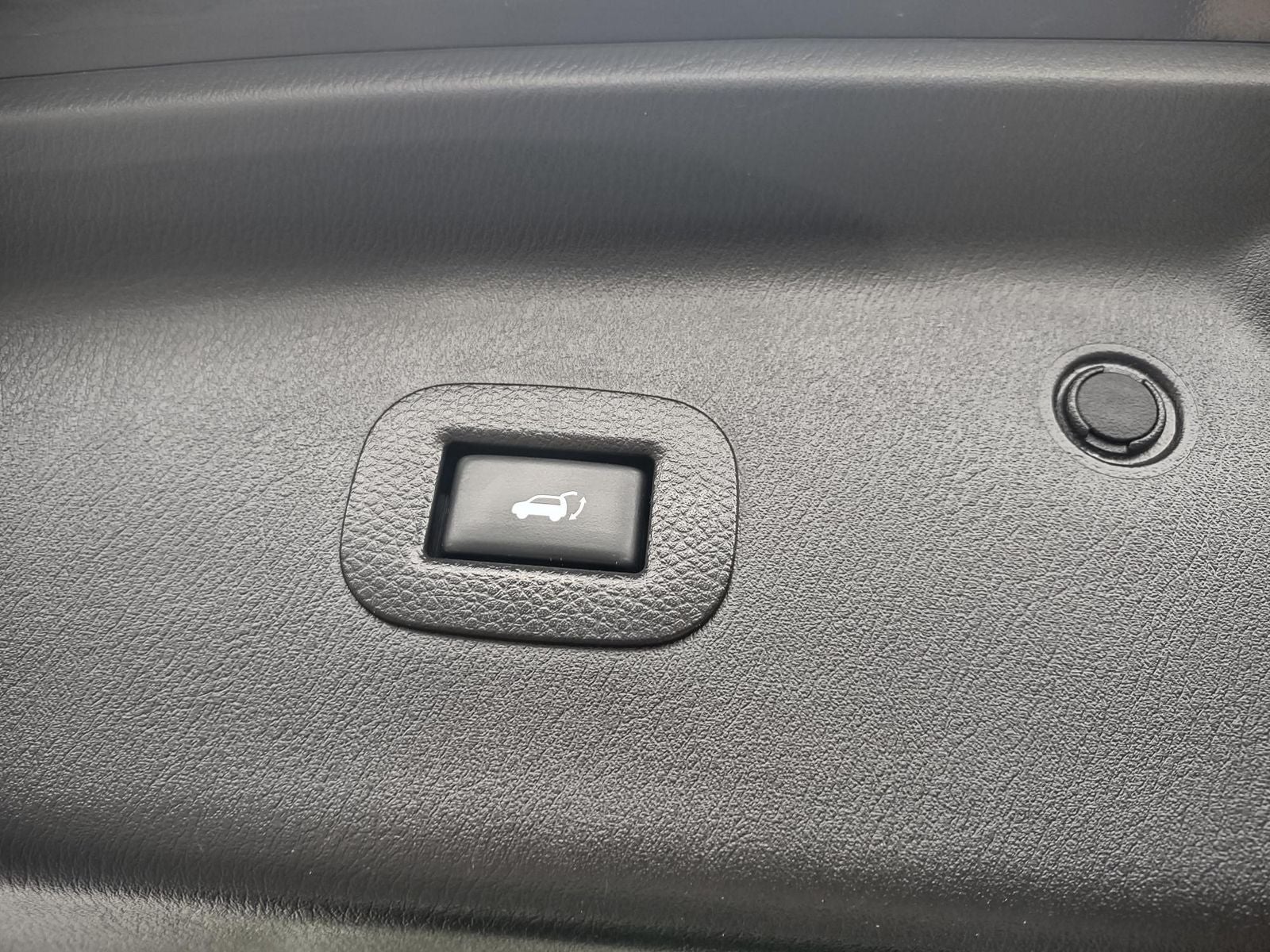 2016 INFINITI QX80 Base