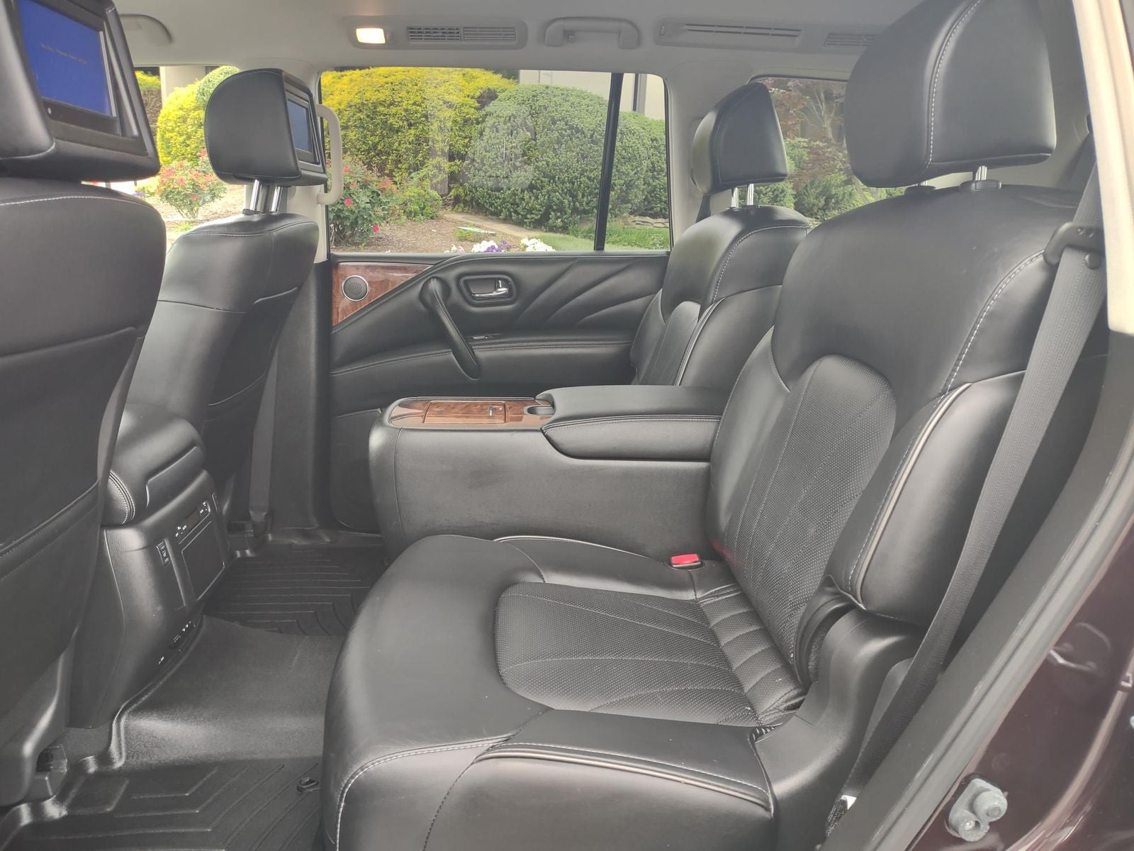 2016 INFINITI QX80 Base