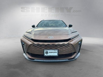 2025 Toyota Crown Signia XLE