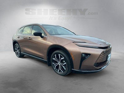 2025 Toyota Crown Signia XLE