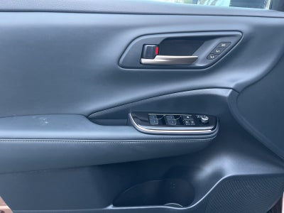 2025 Toyota Crown Signia XLE