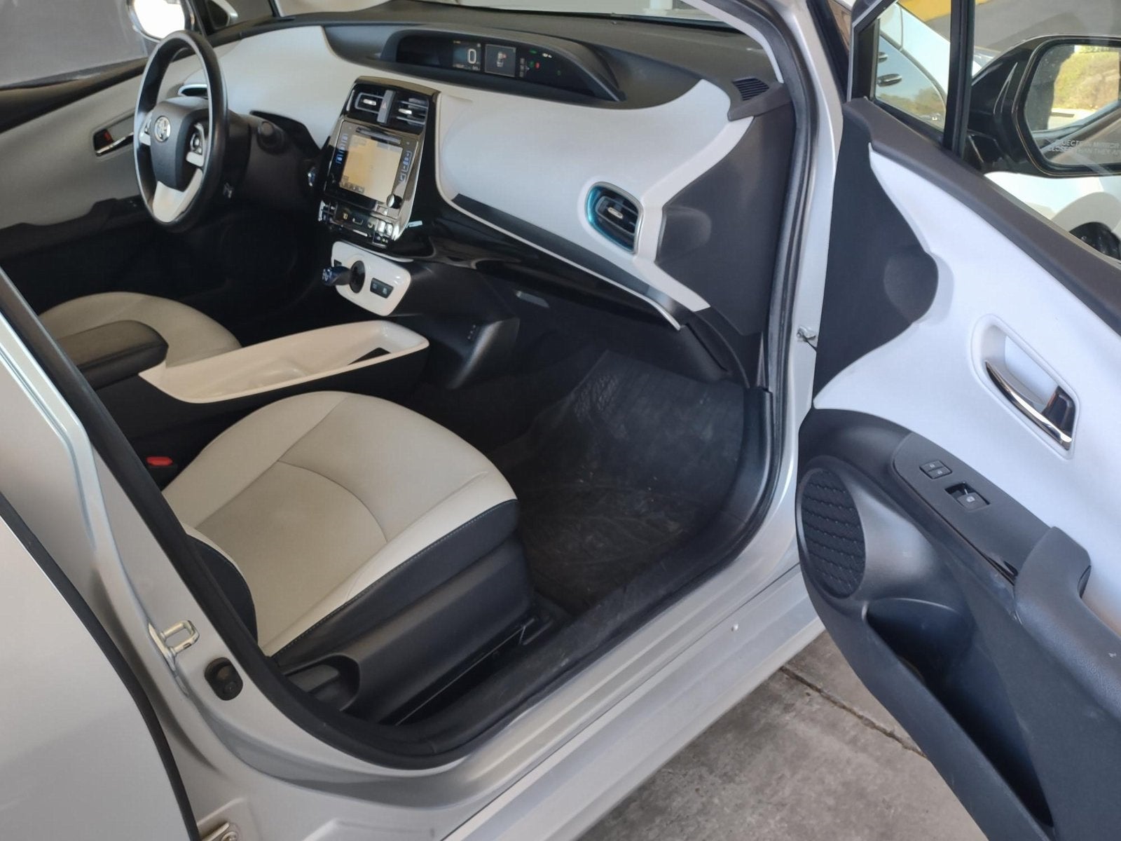 2016 Toyota Prius Four