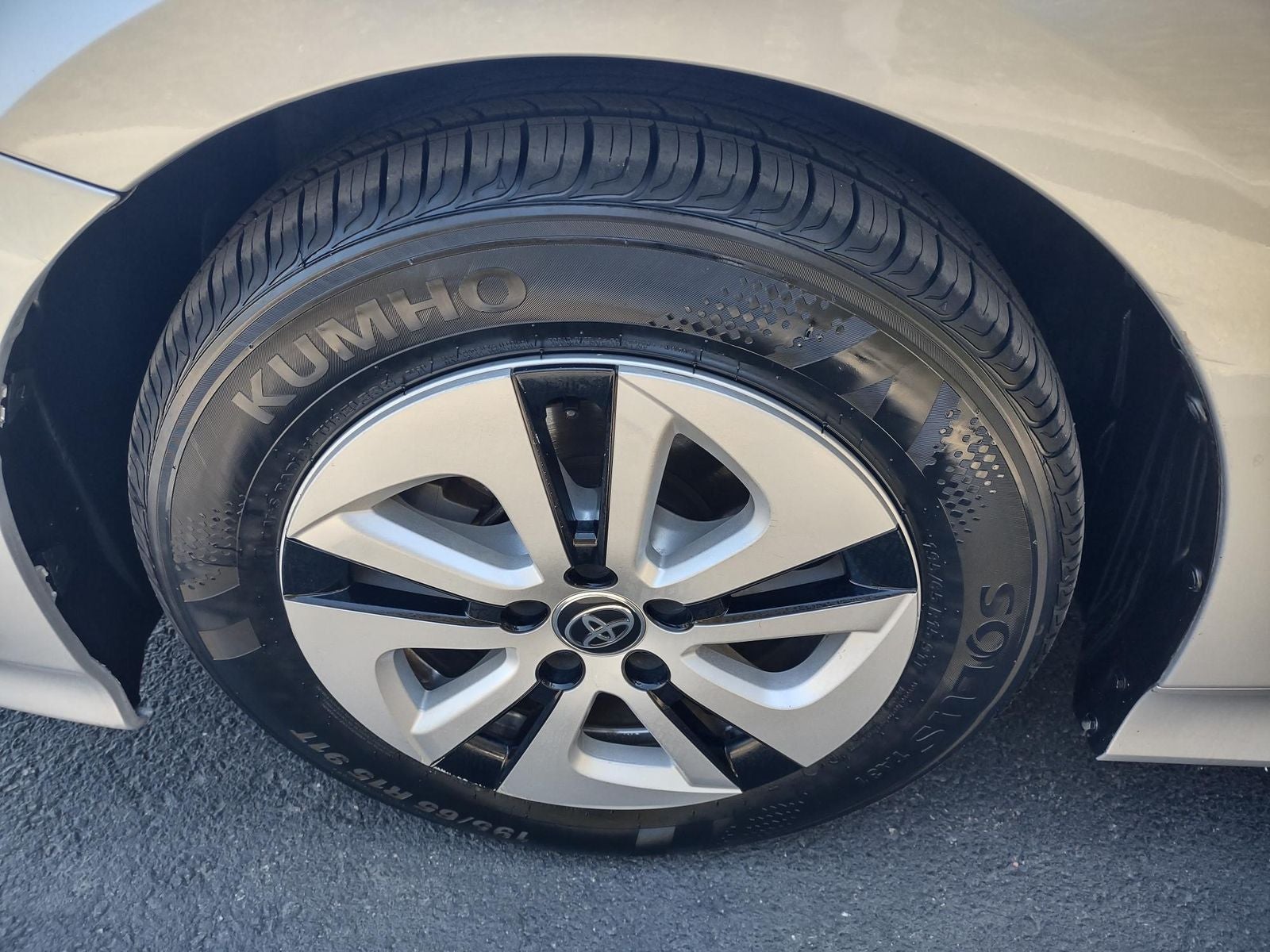 2016 Toyota Prius Four