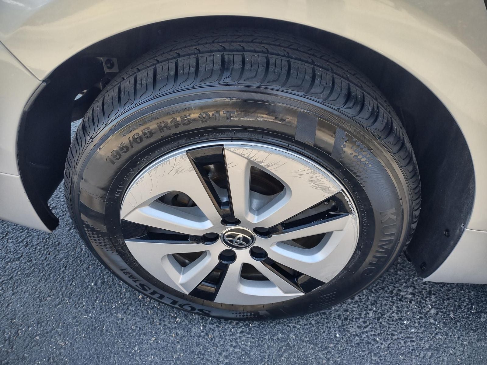 2016 Toyota Prius Four