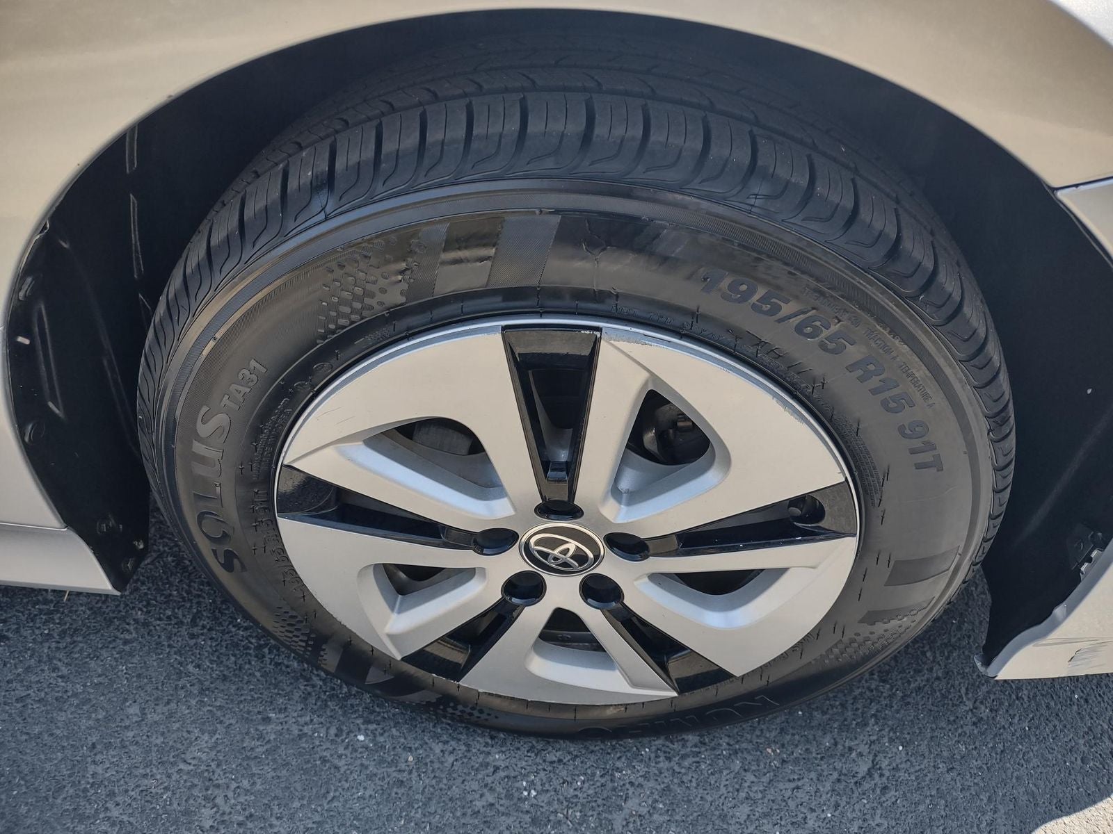 2016 Toyota Prius Four