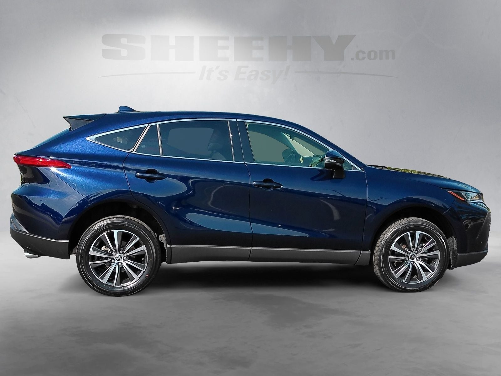 2022 Toyota Venza LE