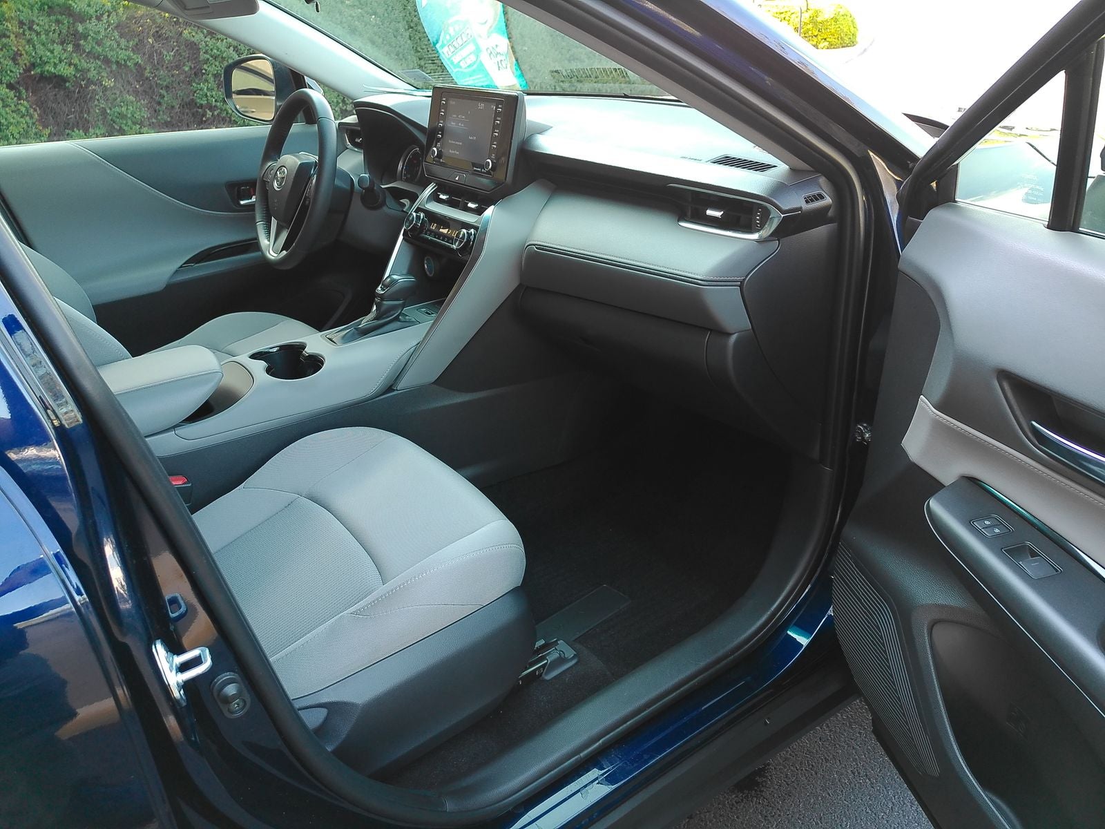 2022 Toyota Venza LE