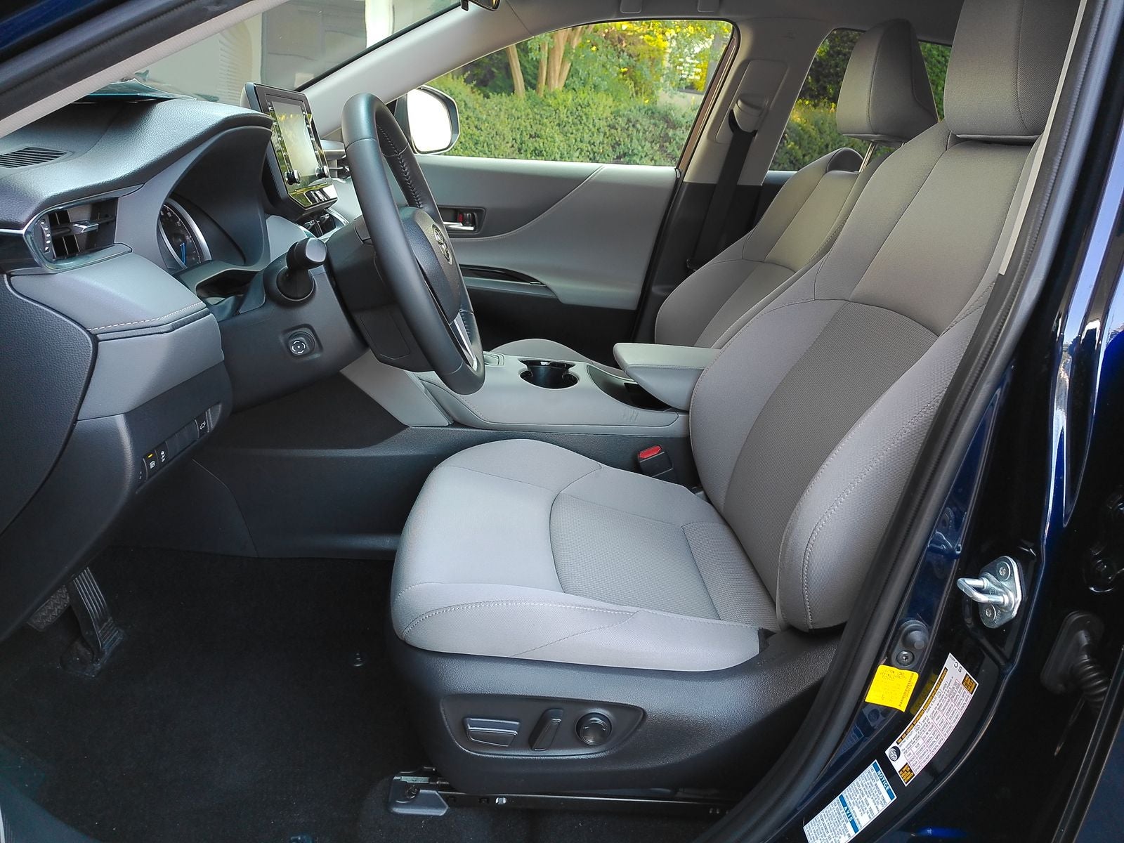 2022 Toyota Venza LE