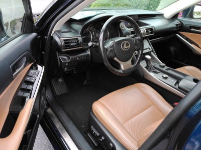 2018 Lexus IS 300