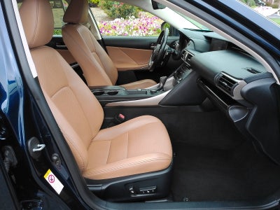 2018 Lexus IS 300